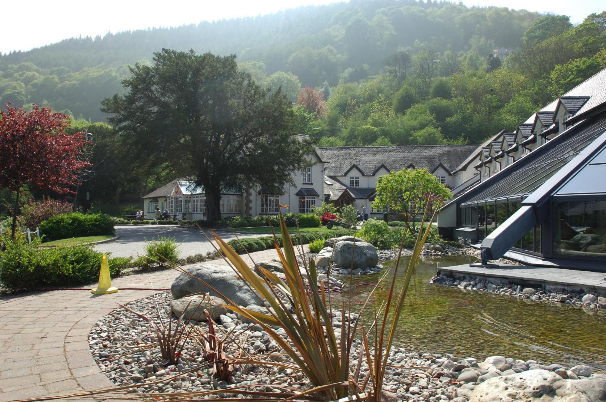 Wild Pheasant Hotel & Spa Llangollen Bagian luar foto