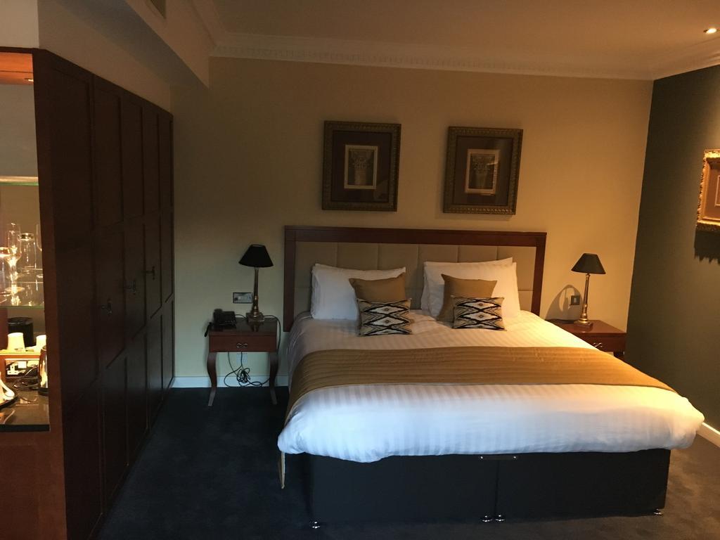 Wild Pheasant Hotel & Spa Llangollen Bagian luar foto